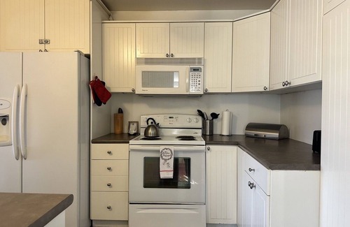 Twentynine Palms Haus | 2.9 Palms - 5 minute drive to park!