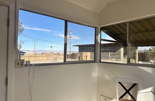 Twentynine Palms Haus | 2.9 Palms - 5 minute drive to park!