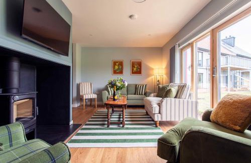 Westbury Haus | 2 Ashwood at Thoulstone Park