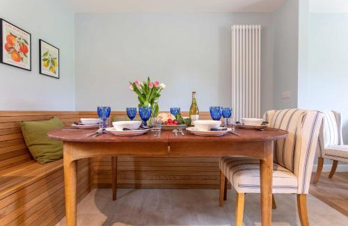 Westbury Haus | 2 Ashwood at Thoulstone Park