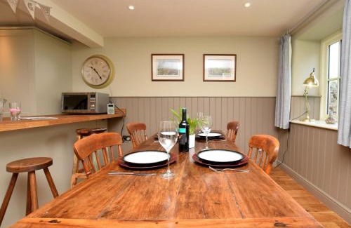 Beeley Haus | 2 Bed in Holymoorside 49757