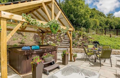 Lixwm Haus | 2 Bed in Lixwm 88028