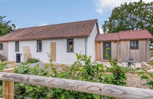 Newent Haus | 2 Bed in Newent 78696