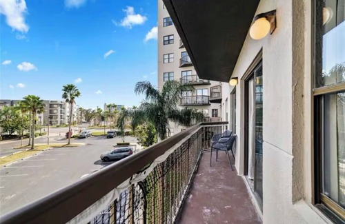 Southwest Orlando Eigentumswohnung | 2 bedrm Condo w/4 beds near Universal and Disney