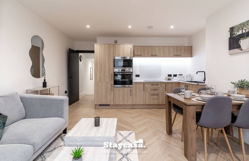 Trafford Wohnung | 2 Bedroom, 1 Bathroom Apartment near Manchester Airport