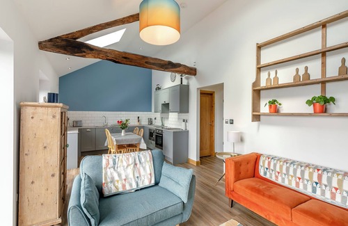 Little Hayfield Hütte | 2 bedroom accommodation in Mellor, near Marple