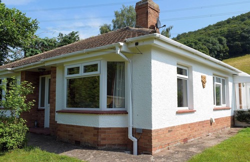 Ross-on-Wye Hütte | 2 bedroom accommodation in Coughton, near Ross-on-Wye