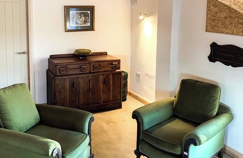 Templecombe Hütte | 2 bedroom accommodation in Horsington Marsh, near Templecombe