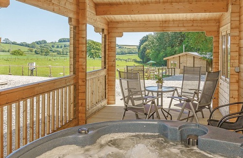 Crewkerne Haus | 2 bedroom accommodation in Crewkerne