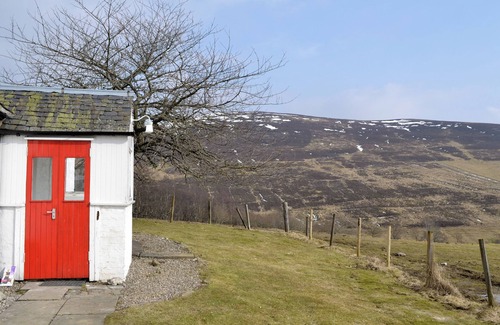 Kirriemuir Hütte | 2 Schlafzimmer Unterkunft in Glenprosen, by Kirriemuir