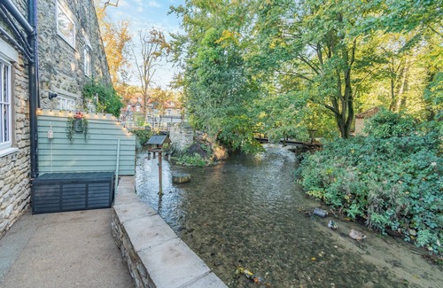 Thornton Dale Hütte | 2 bedroom accommodation in Thornton Le Dale, near Pickering