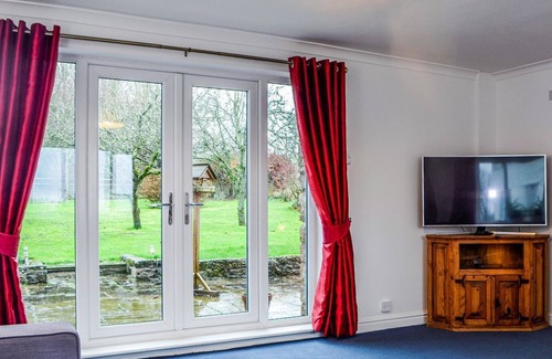 St. Brides Netherwent Hütte | 2 bedroom accommodation in Chepstow