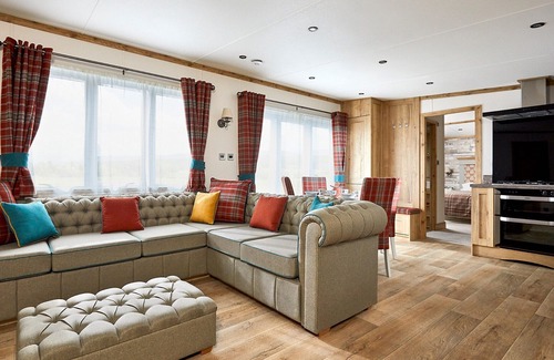 Frampton Haus | 2 bedroom accommodation in Hubbert’s Bridge, near Boston