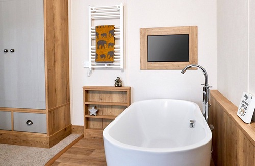 Frampton Haus | 2 bedroom accommodation in Hubbert’s Bridge, near Boston