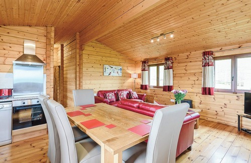 Caersws Skihütte | 2 Schlafzimmer Unterkunft in Llandinam, Powys