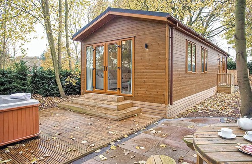 Low Catton Skihütte | 2 Schlafzimmer Unterkunft in Welburn