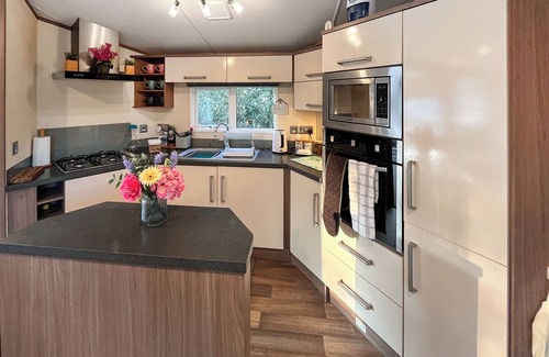 Holton Heath Hütte | 2 Schlafzimmer Unterkunft in Poole