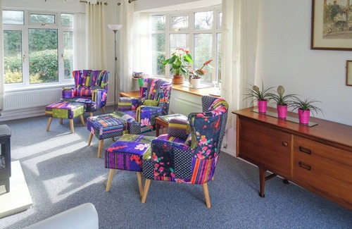 Stroud Hütte | 2 bedroom accommodation in Bisley, near Stroud