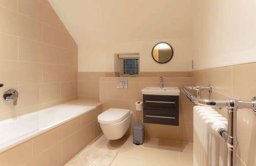 Woking Hütte | 2 Schlafzimmer Unterkunft in Ockham, near Guildford