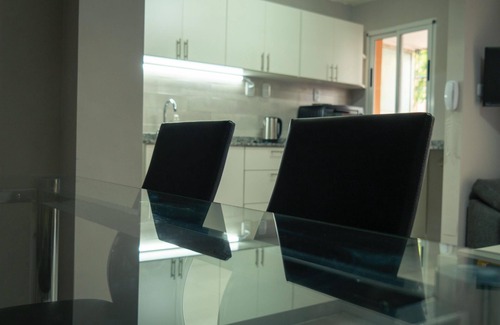 Posadas Wohnung | 2-bedroom apartment in welcoming Posadas with AC, WiFi. Enjoy your stay