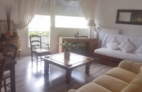 Champeval Wohnung | 2 Bedroom Apartment in CrÃ©teil