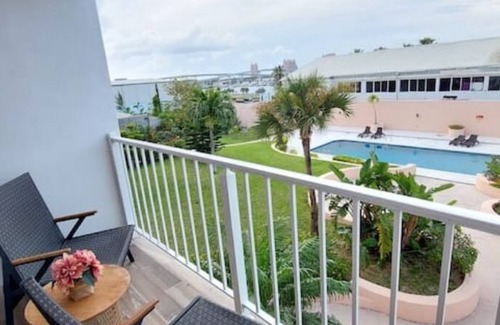 Nassau Eigentumswohnung | 2 Bedroom Apt overlooking harbour