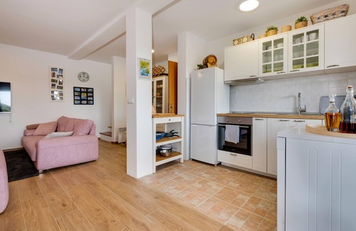 Duga Resa Haus | Fantastisches Haus mit 2 Schlafzimmern.