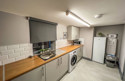 Boston Wohnung | Apartment-Modern-Eigenes Badezimmer-Strassenblick-2 Bedroom