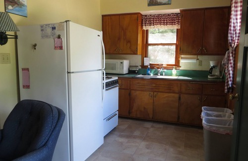 New Lisbon Hütte | Ferienhaus am Wasser mit eigenem Steg, Castle Rock Lake WI $ 1.036 / w