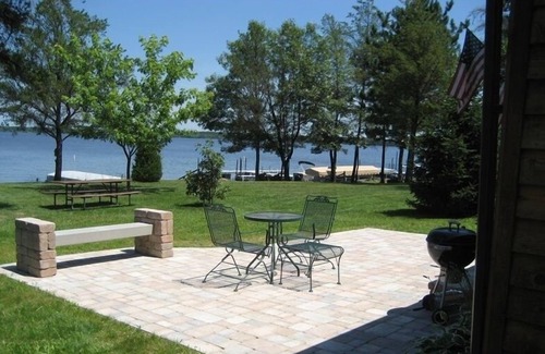 New Lisbon Hütte | Ferienhaus am Wasser mit eigenem Steg, Castle Rock Lake WI $ 1.036 / w