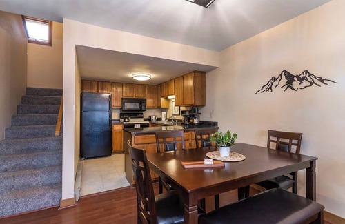 Durango Wohnung | 2 Bedroom Durango Retreat Near Trails & Town: Pool + Hot Tub