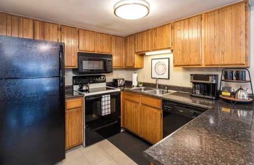 Durango Wohnung | 2 Bedroom Durango Retreat Near Trails & Town: Pool + Hot Tub