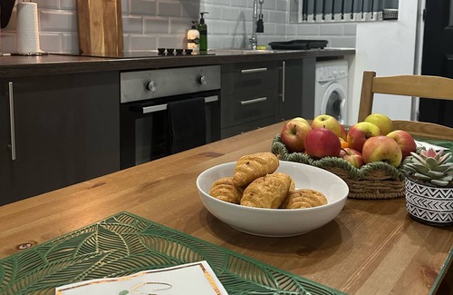 Plasnewydd Wohnung | 2 Bedroom flat With Hot Tub In Cardiff 15 mins walk to city centre