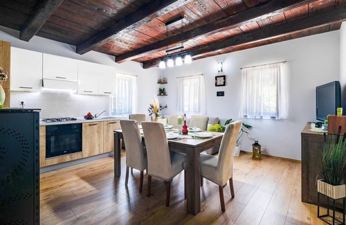 Duga Resa Haus | Schönes Haus mit 2 Schlafzimmern in.