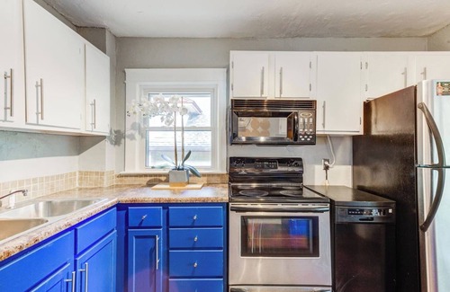 South Hyde Park Haus | 2-Bedroom Near the Plaza & Scenic Park 14