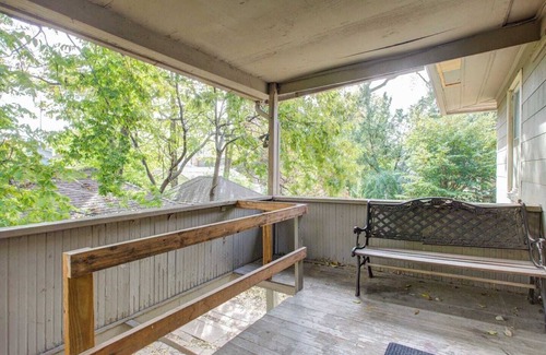 South Hyde Park Haus | 2-Bedroom Near the Plaza & Scenic Park 14