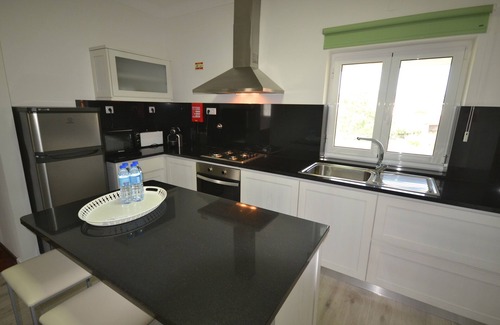 Campos Haus | 2 Schlafzimmer Villa mit Garten und Pool!