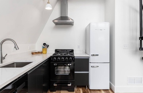 Fairfield Beach Wohnung | 2-Bedroom Waterfront A-Frame on Buckeye Lake