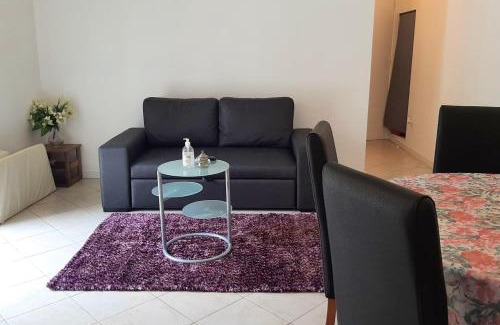 Cossourado Haus | 2 bedrooms house with enclosed garden and wifi at Barrio
