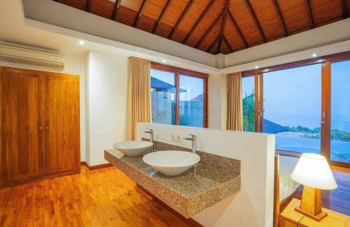 Kutuh Villa | 2 Bedrooms ocean View entire villa with infinity pool