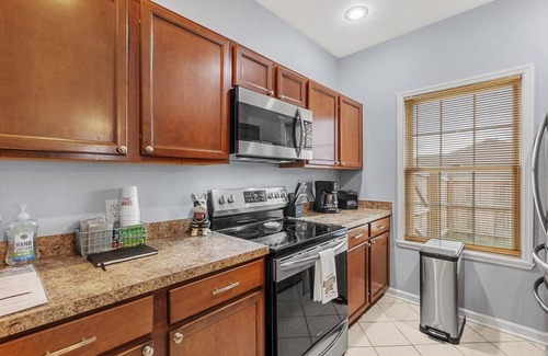 Richmond Eigentumswohnung | 2 Beds/2 Full Baths, Fenced Yard, 1 Car Garage, One Level, Pets Welcomed!