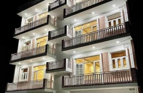 Bullawala Wohnung | 2 BHK apt w Wifi/Couch & kitchen - Special Offer