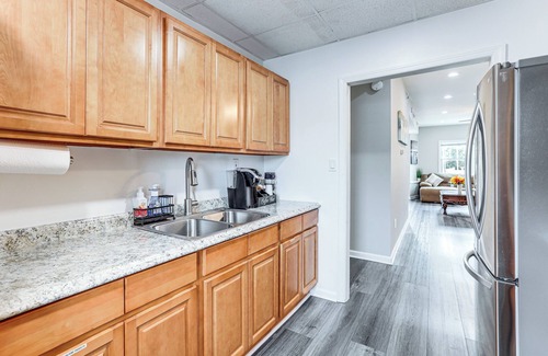 Ocean Gate Wohnung | 2 Blocks to Beach: Apt w/ Grill in Ocean Gate!