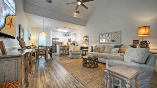 Port Aransas Haus | 2 Blocks to the Beach Patio Resort Pool w Slide Tranquil Tides by AvantStay