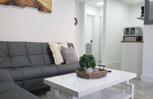 South Lake Wohnung | ⋙2 BR APT, Minutes Away From The Beach & Casino