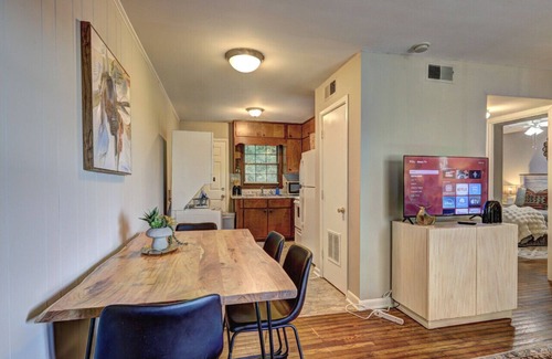 Austell Wohnung | 2 BR Apt New and Clean - Long Stays Welcome (apt8)