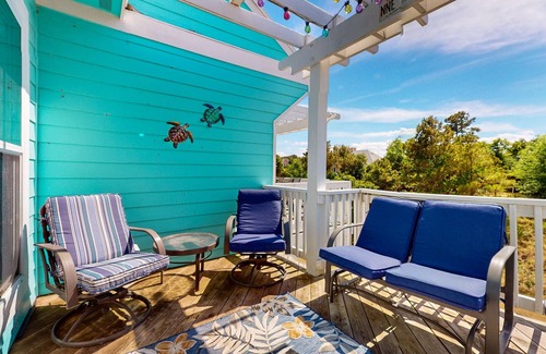 Bermuda Bay Eigentumswohnung | 2 BR Condo with shared pool and central air