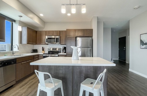 Downtown Des Moines Wohnung | 2 BR Dwntwn Apt with Hot Tub
