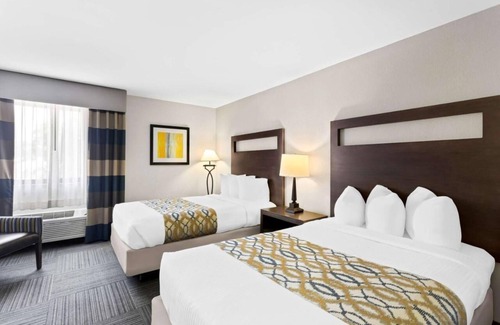 Naperville Hotel | 2 Family-Friendly Units Near Downtown Naperville - Free Parking and Breakfast!