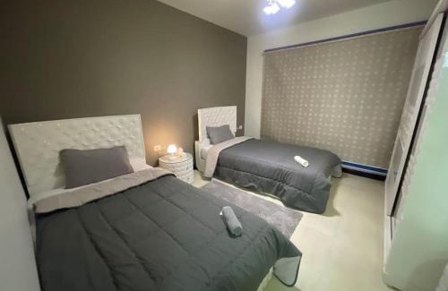 New Cairo Wohnung | 2 floors apt with pool in Porto